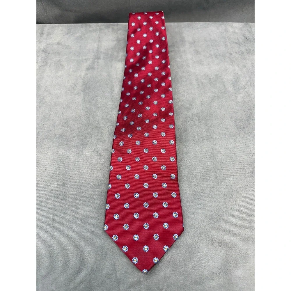 Brooks Brothers Makers Red Floral Silk Tie Made in USA 346 Classic Woven Italy‎